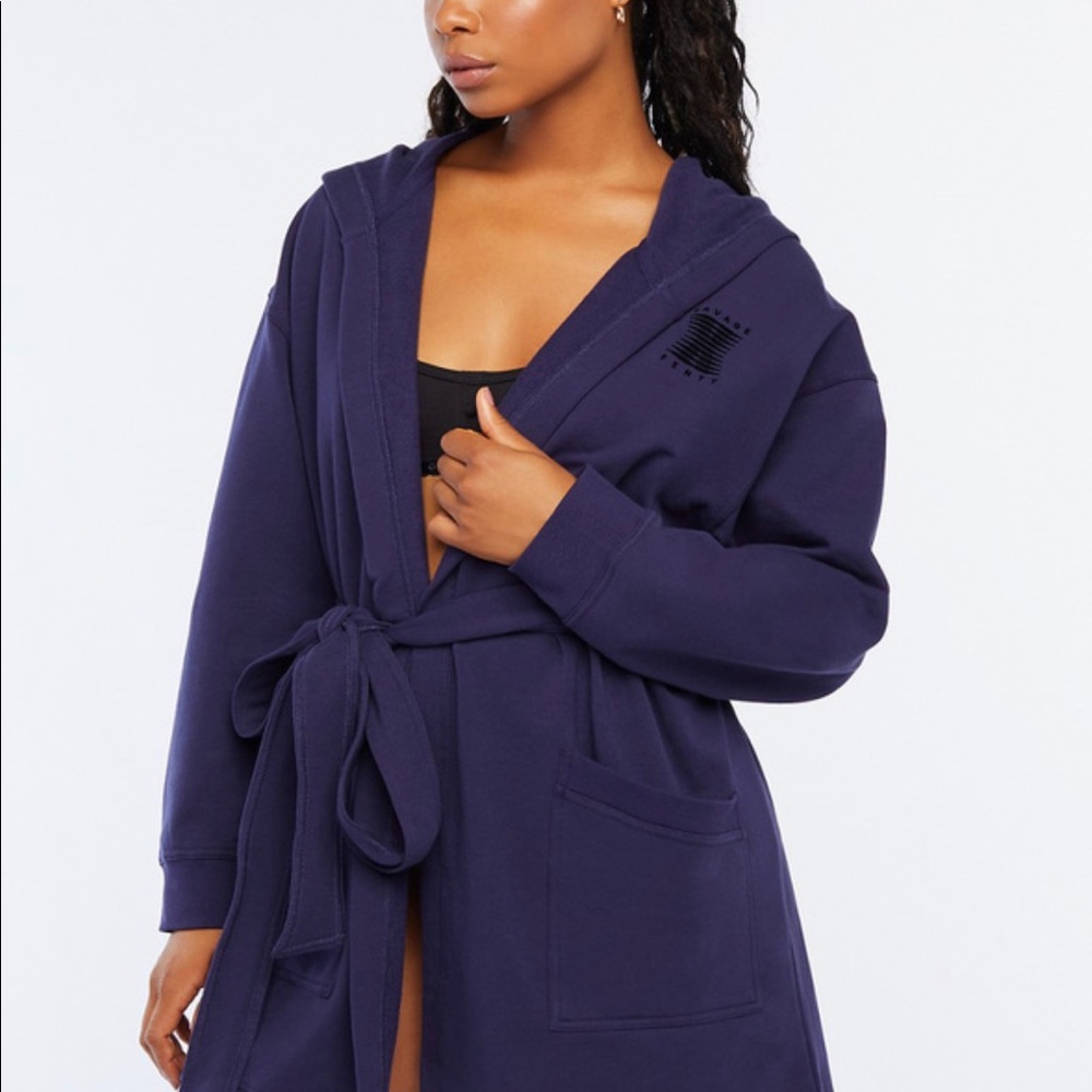Savage X Short Robe